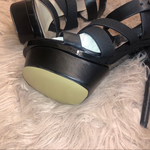 Shoe - Picture 4 of 5